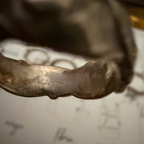 Scrap rings lot over 47 grams some wearable some marked 925 sterling silver - Picture 5 of 6